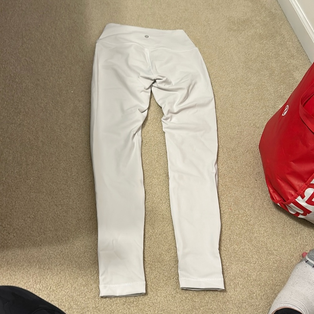 white lulu leggings size 6